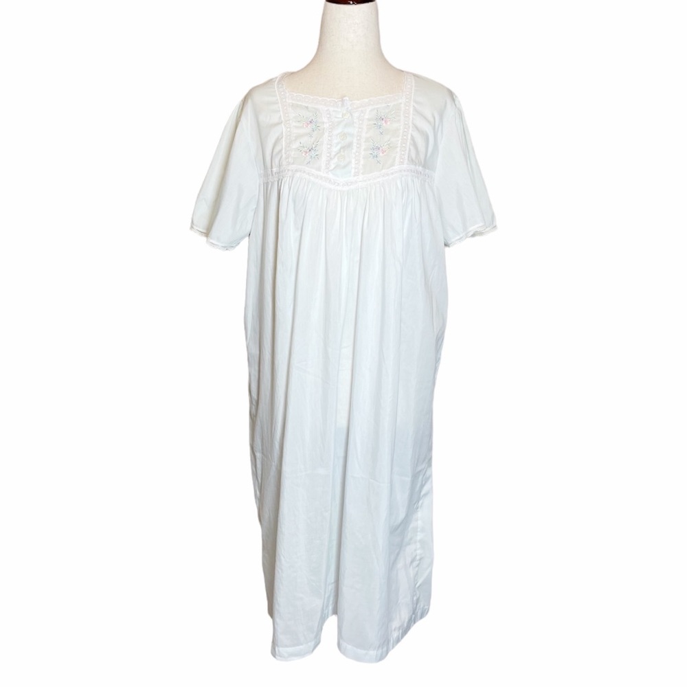 Vintage 80s Pale Blue Embroidered Floral Lace Angelcore Nightgown - Picture 6 of 7